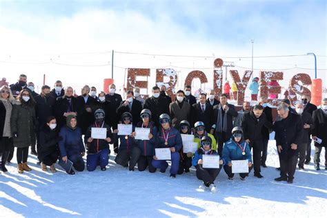 Kayseri'de suça sürüklenen çocuklar kayak keyfi yaşadı - Son Dakika Haberleri